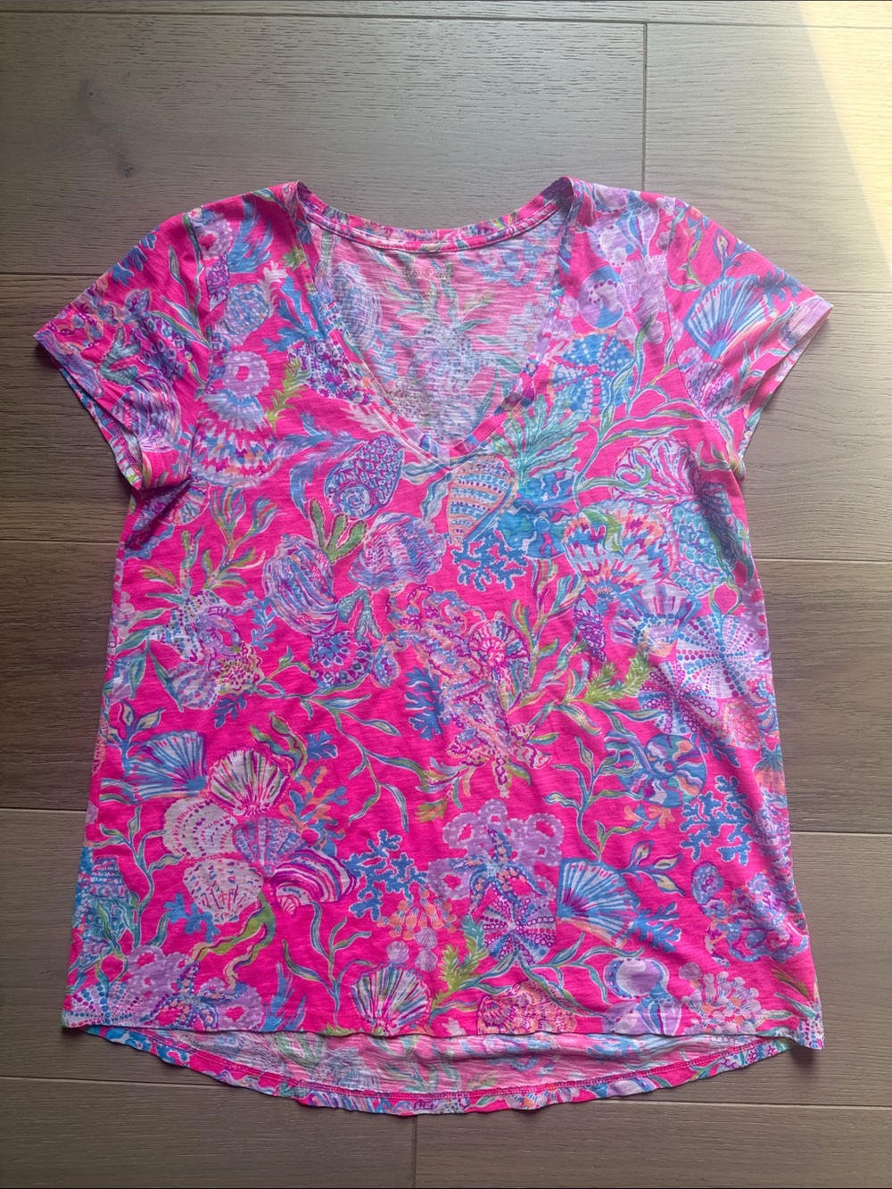 Lilly Pulitzer Pink Multicolor Floral V-Neck Tee